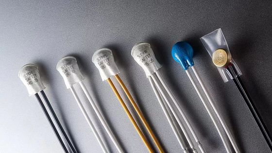 ST01 থার্মাল ফিউজ SO6 তাপমাত্রা নিয়ন্ত্রিত সুইচ, যার পরিসীমা 50-250℃, সাধারণত বন্ধ বা খোলা, স্বয়ংক্রিয় বা ম্যানুয়াল রিসেট